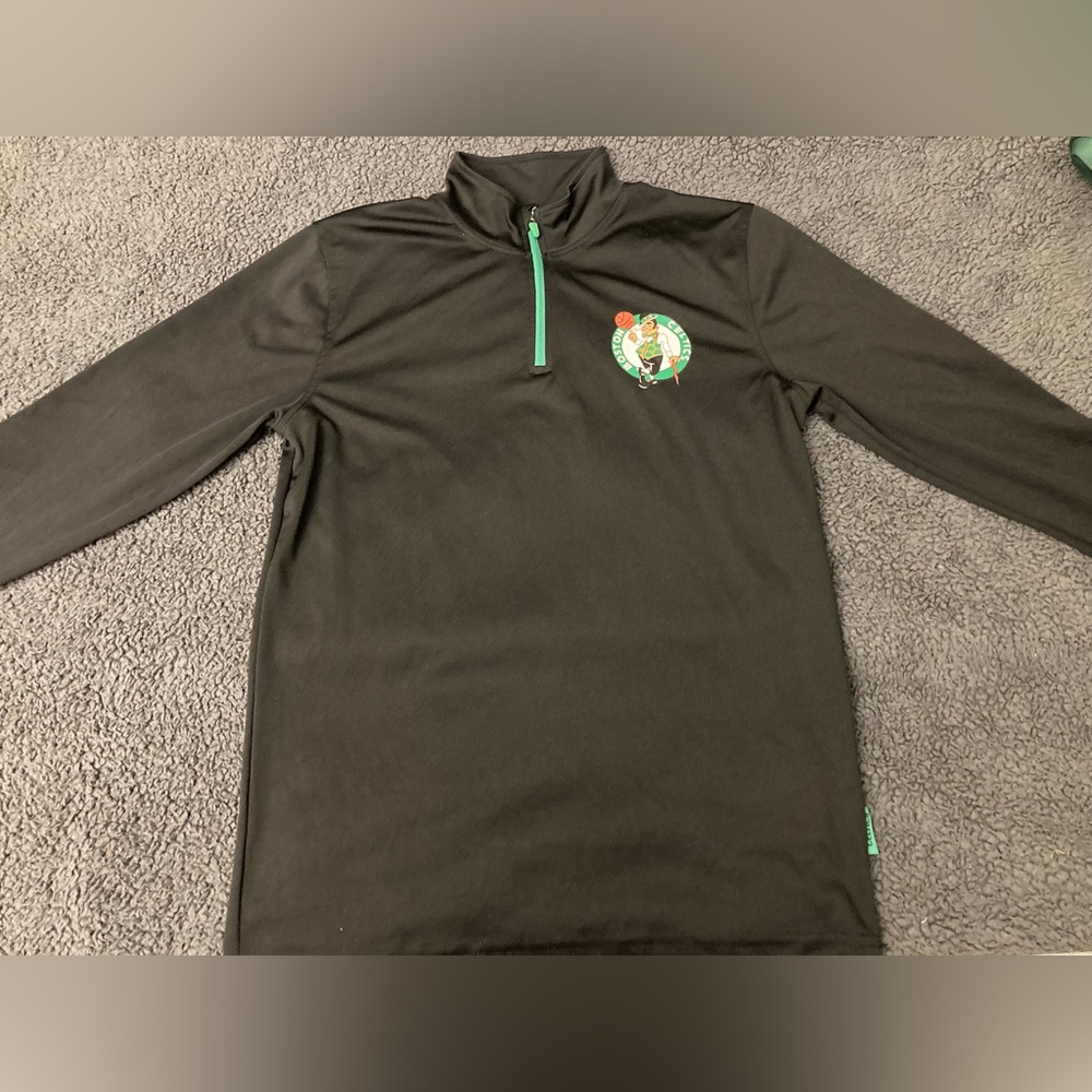 Boys Celtics NBA pullover